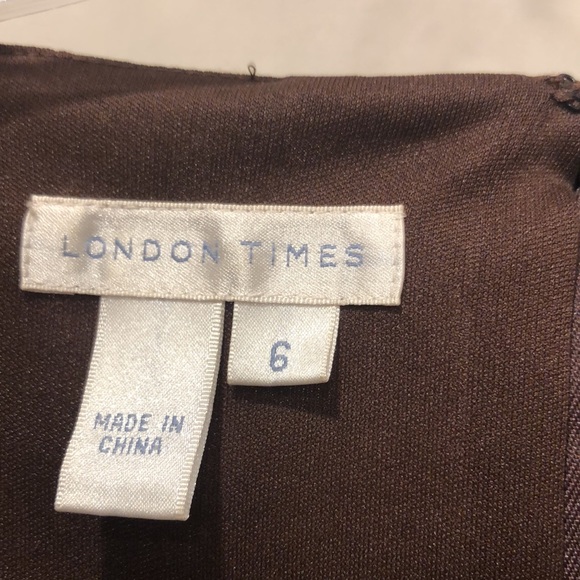 Special Occasion or Cocktail Dress - Picture 6 of 11